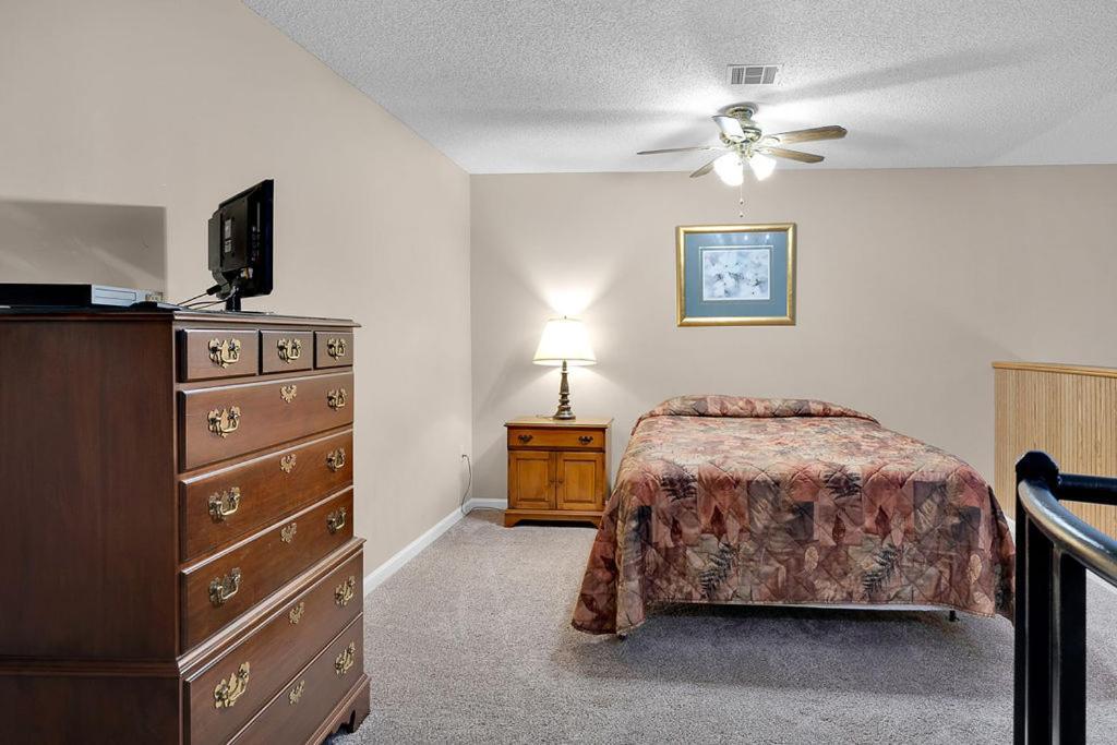 Park Place Condos ガトリンバーグ エクステリア 写真