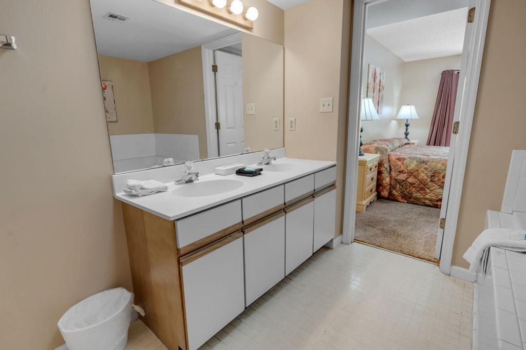 Park Place Condos ガトリンバーグ エクステリア 写真