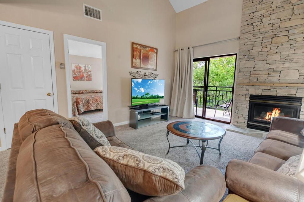 Park Place Condos ガトリンバーグ エクステリア 写真
