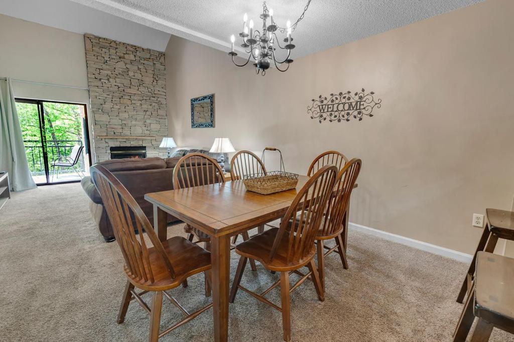 Park Place Condos ガトリンバーグ エクステリア 写真