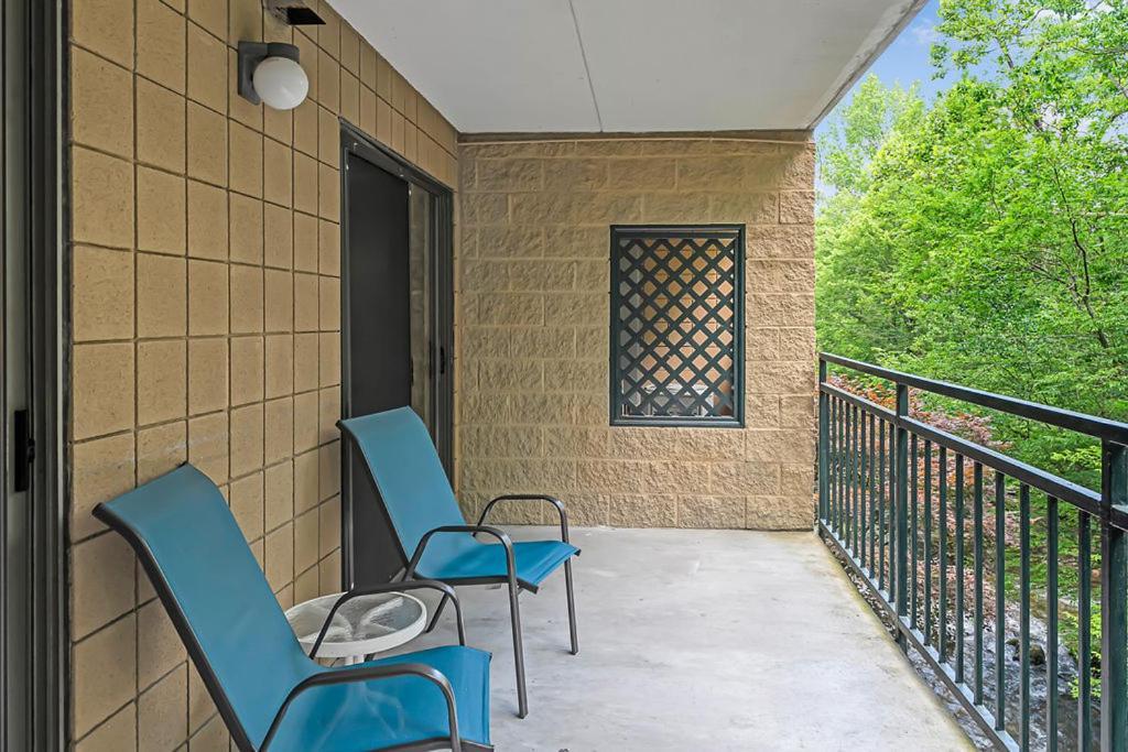 Park Place Condos ガトリンバーグ エクステリア 写真