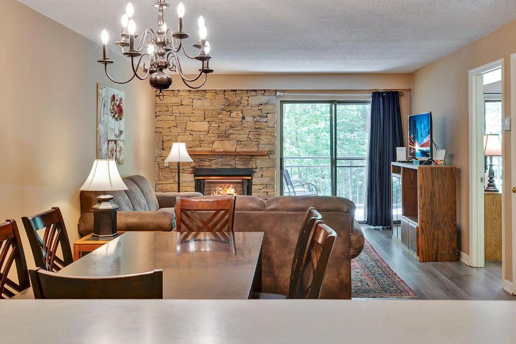 Park Place Condos ガトリンバーグ エクステリア 写真